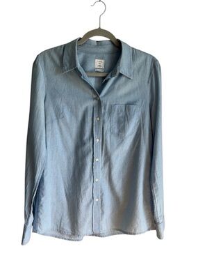 Gap The Fitted Boyfriend Light Wash Denim Shirt - 100% Cotton, Size Medium